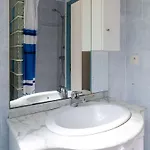 Maison De A 300m De La Avec 3 Chambres, Parking Prive Et Jardin Equipe - Fr-1-409-267 * Флёри