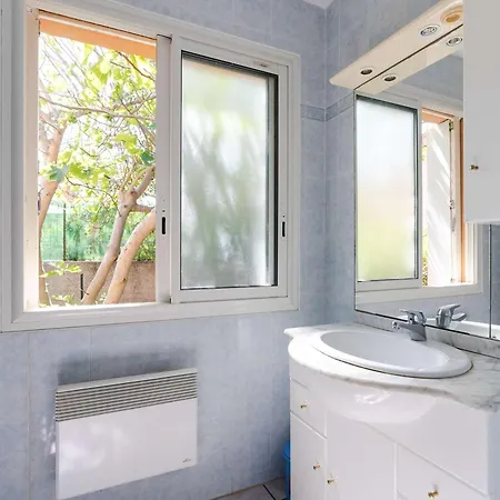빌라 Maison De A 300m De La Avec 3 Chambres, Parking Prive Et Jardin Equipe - Fr-1-409-267 플뢰리