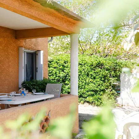 Maison De A 300m De La Avec 3 Chambres, Parking Prive Et Jardin Equipe - Fr-1-409-267 Fleury (Aude)
