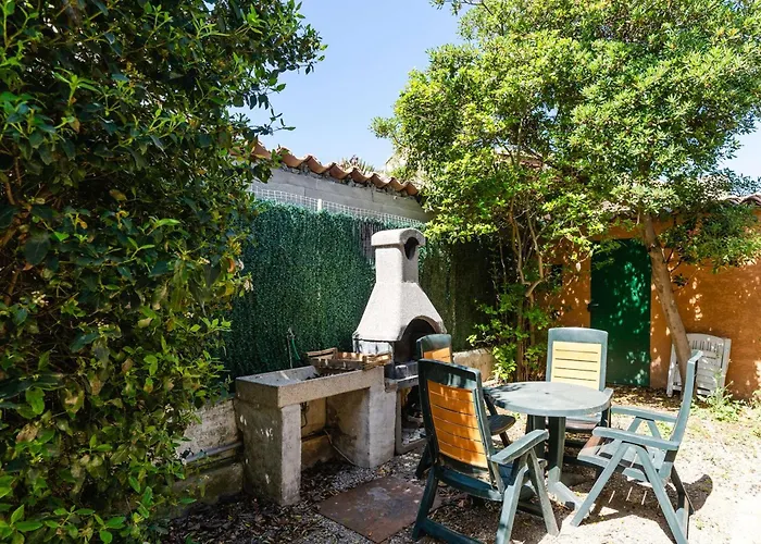 Maison De A 300m De La Avec 3 Chambres, Parking Prive Et Jardin Equipe - Fr-1-409-267 Villa *